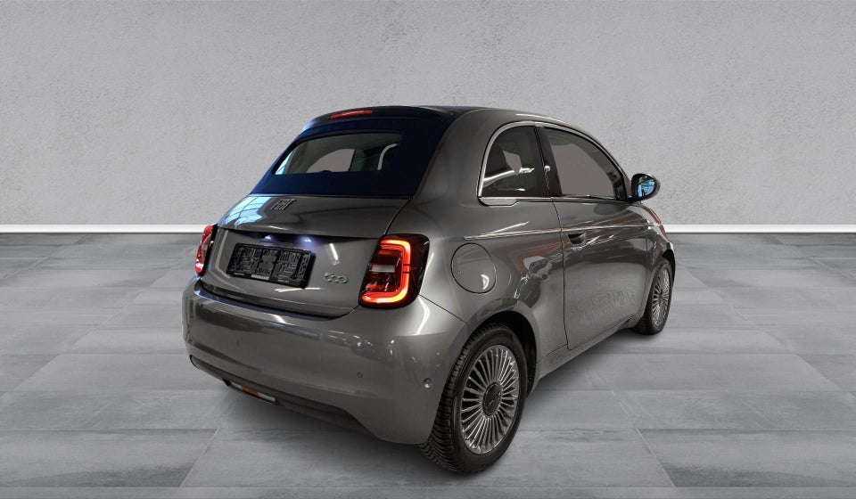 Fiat 500e Icon Cabrio 2d