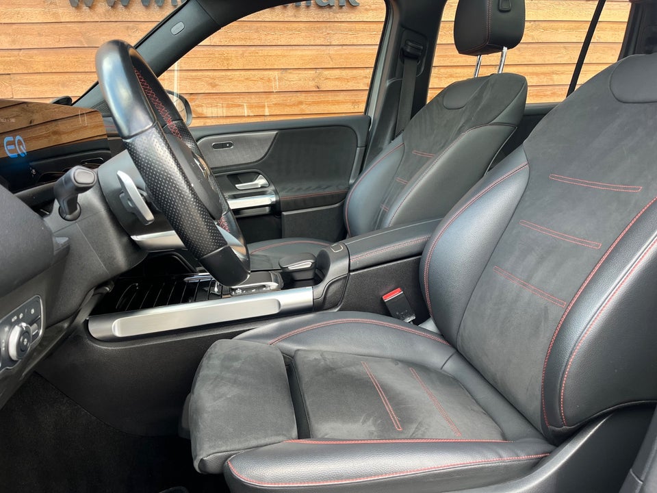 Mercedes EQB300 AMG Line 4Matic 5d