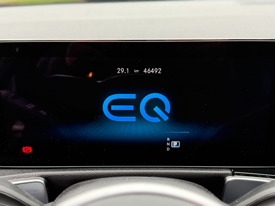 Mercedes EQB250 7prs 5d