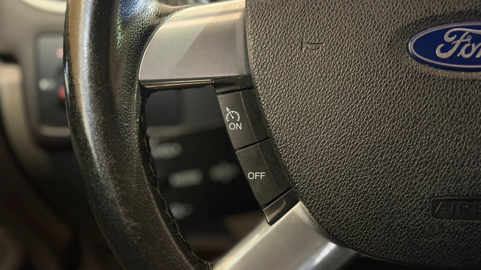 Ford Focus 1,6 Titanium stc. 5d