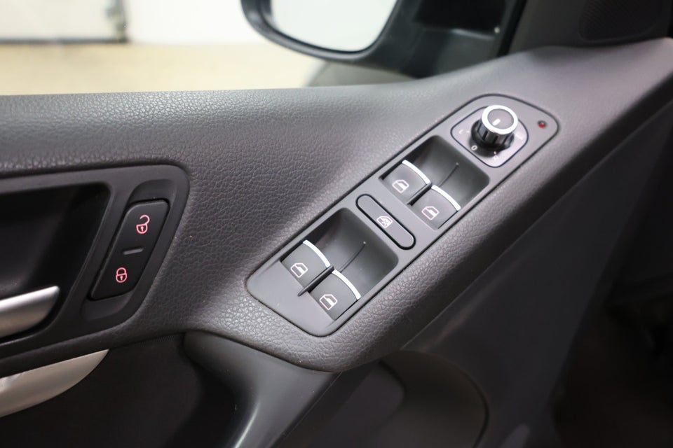 VW Tiguan 2,0 TDi 140 Sport & Style DSG 4Motion 5d