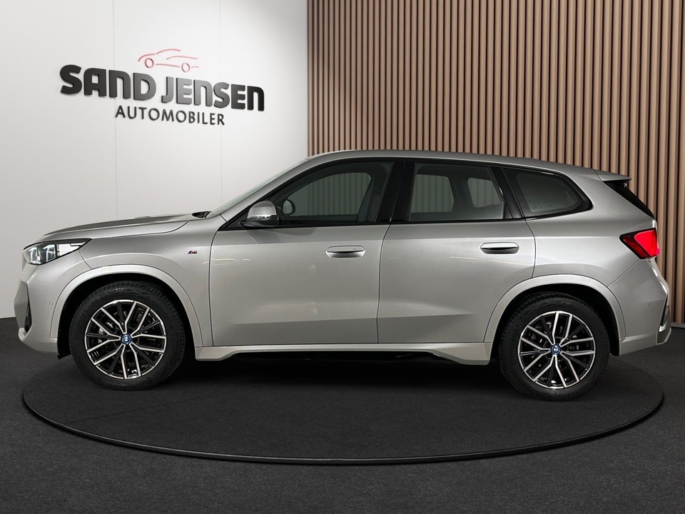 BMW iX1 xDrive30 X-Line 5d