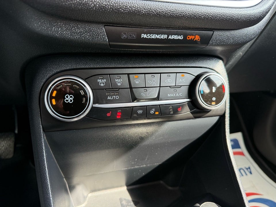 Ford Fiesta 1,0 EcoBoost mHEV Titanium 5d