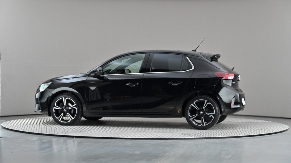 Opel Corsa 1,2 T 100 Black 5d