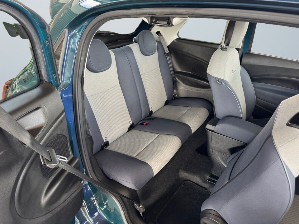 Fiat 500e 42 Icon 3+1 4d