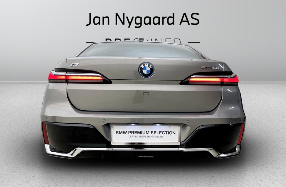 BMW i7 eDrive50 M-Sport 4d