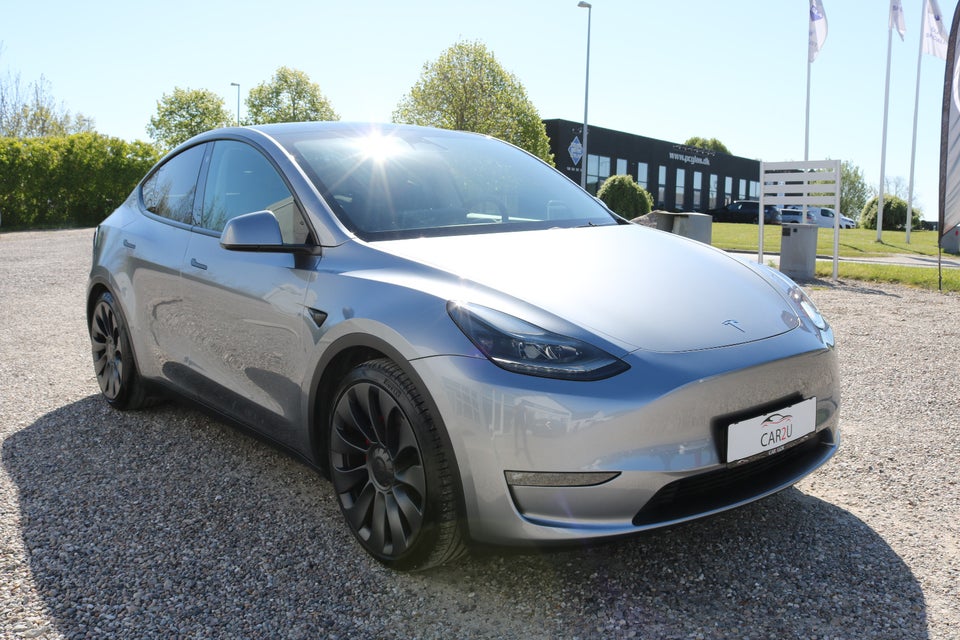Tesla Model Y Performance AWD 5d