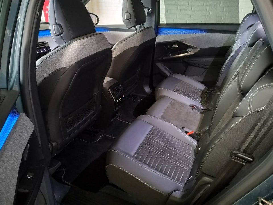 Peugeot e-5008 77 GT 7prs 5d