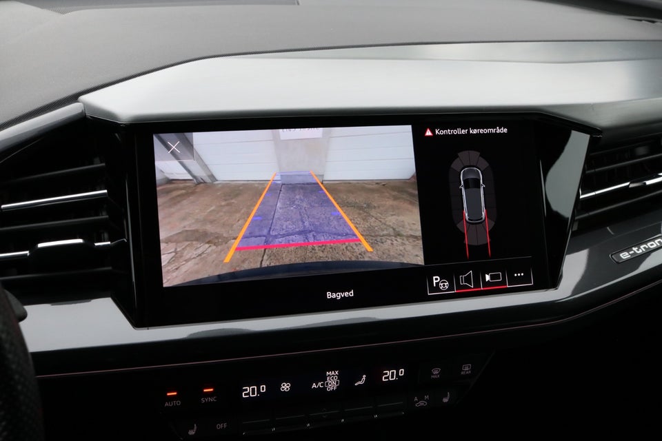 Audi Q4 e-tron 40 S-line 5d