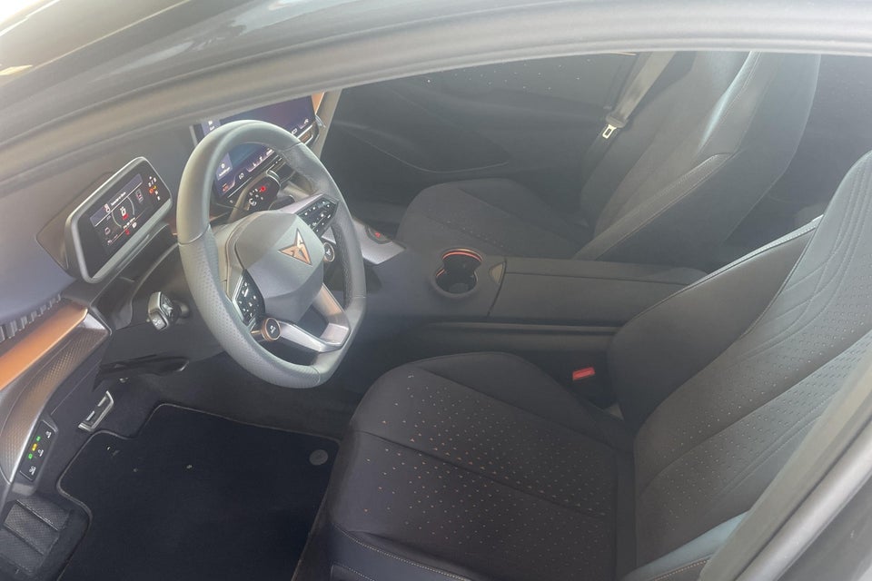 Cupra Tavascan 77 Adrenaline 5d