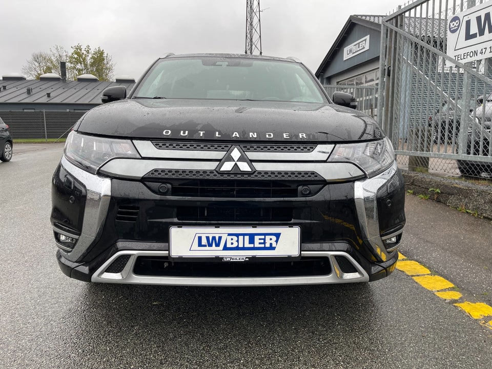 Mitsubishi Outlander 2,4 PHEV Instyle CVT 4WD 5d