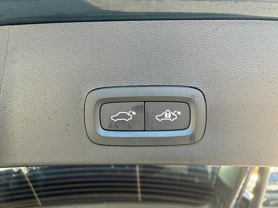 Volvo EX40 Extended Range Plus 5d