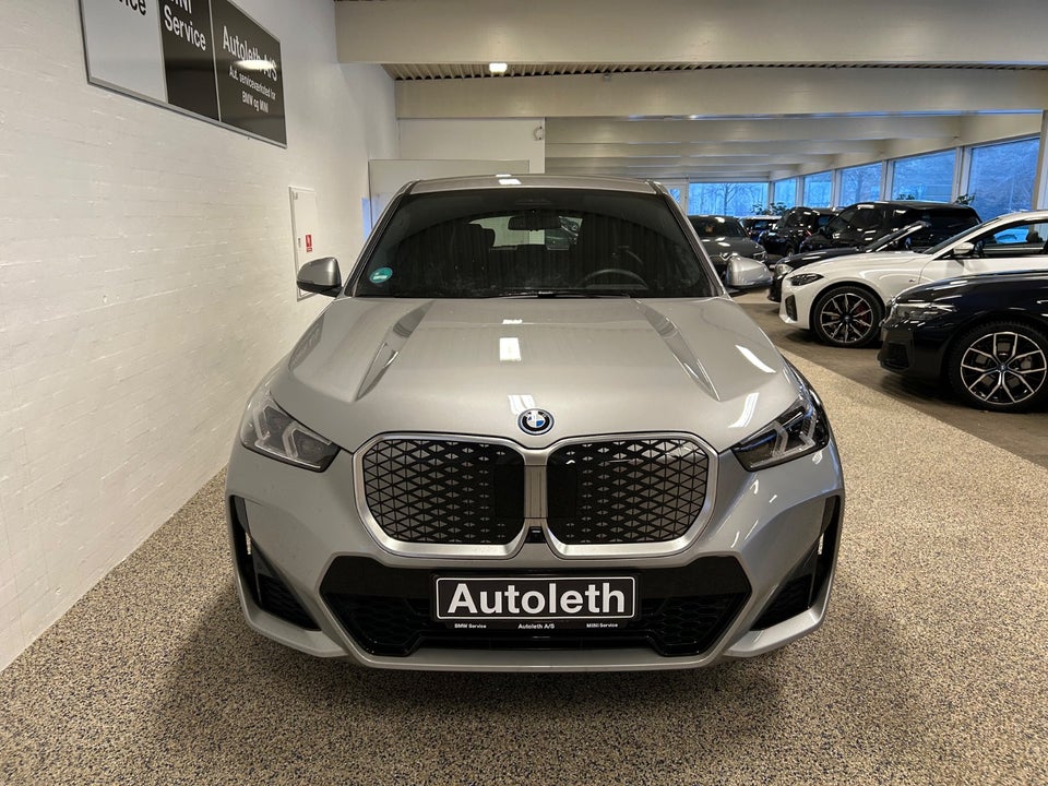 BMW iX1 xDrive30 Fully Charged M-Sport 5d