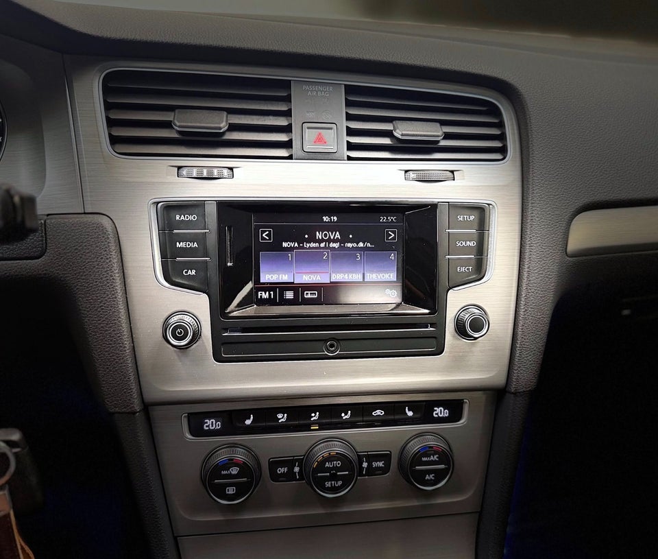 VW Golf VII 1,4 TSi 122 Comfortline BMT 5d