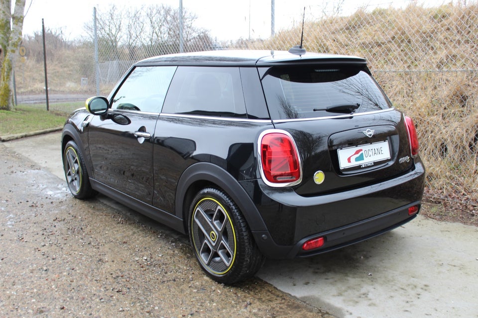 MINI Cooper SE Edition Premium Plus 3d