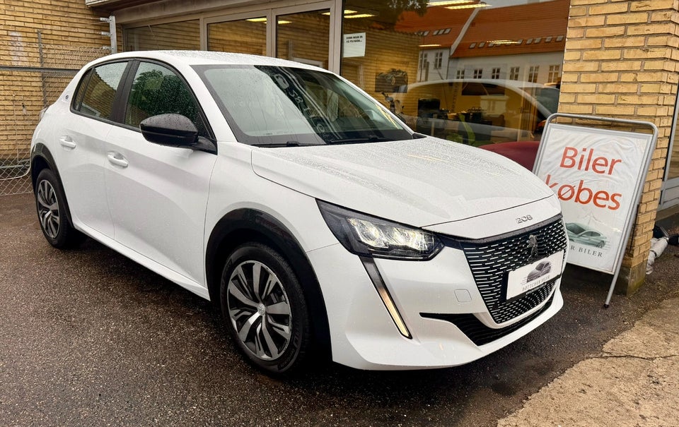 Peugeot e-208 50 Active 5d