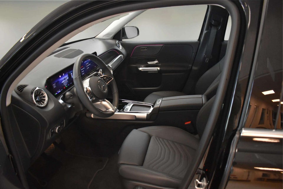 Mercedes EQB300 Progressive 4Matic 7prs 5d