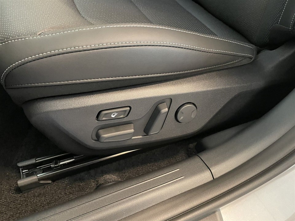 Kia EV6 77 Long Range Upgrade 5d