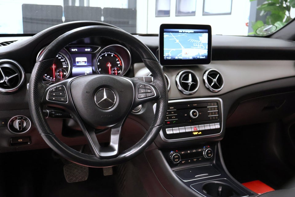Mercedes GLA250 2,0 aut. 4Matic 5d