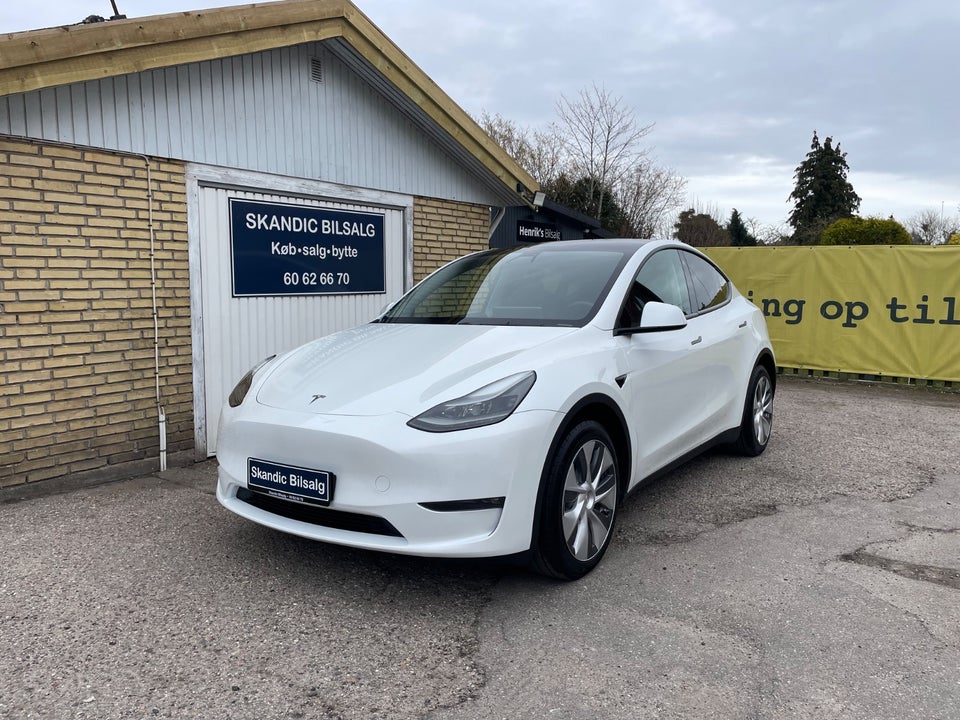 Tesla Model Y Long Range AWD 5d