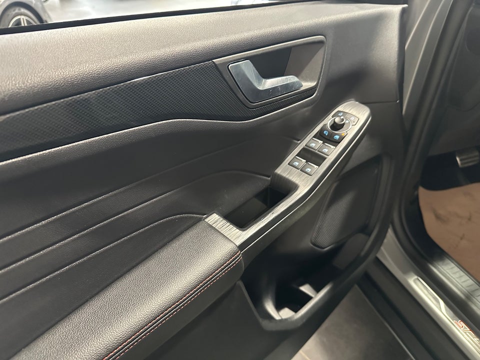 Ford Kuga 2,5 PHEV ST-Line X CVT Van 5d