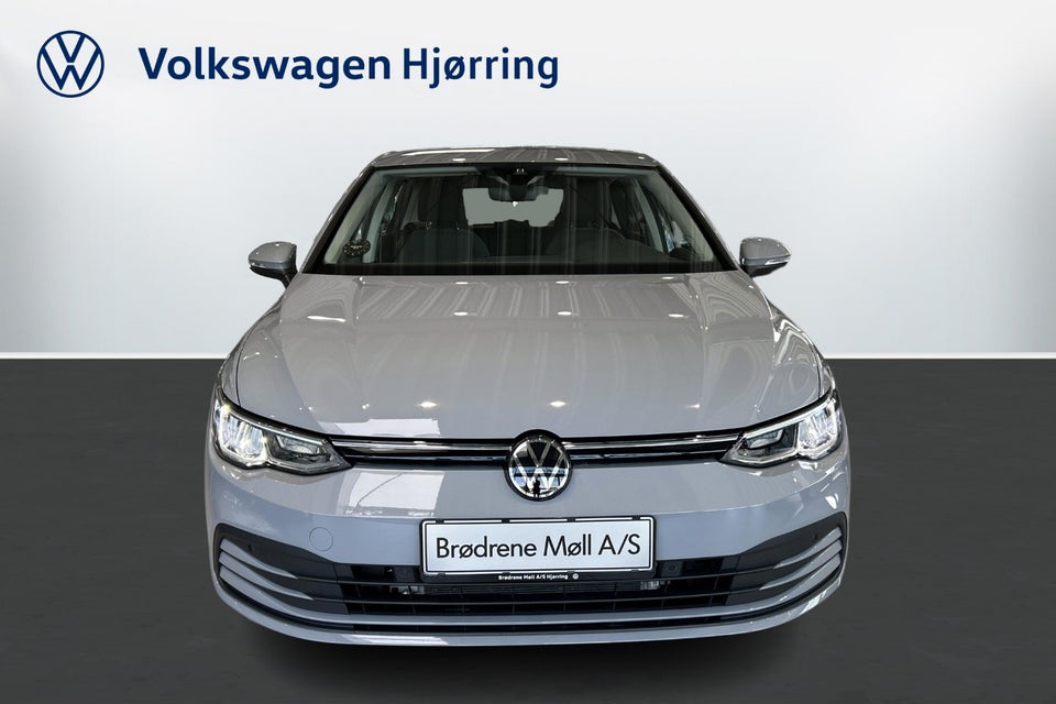 VW Golf VIII 1,5 eTSi 130 Life DSG 5d