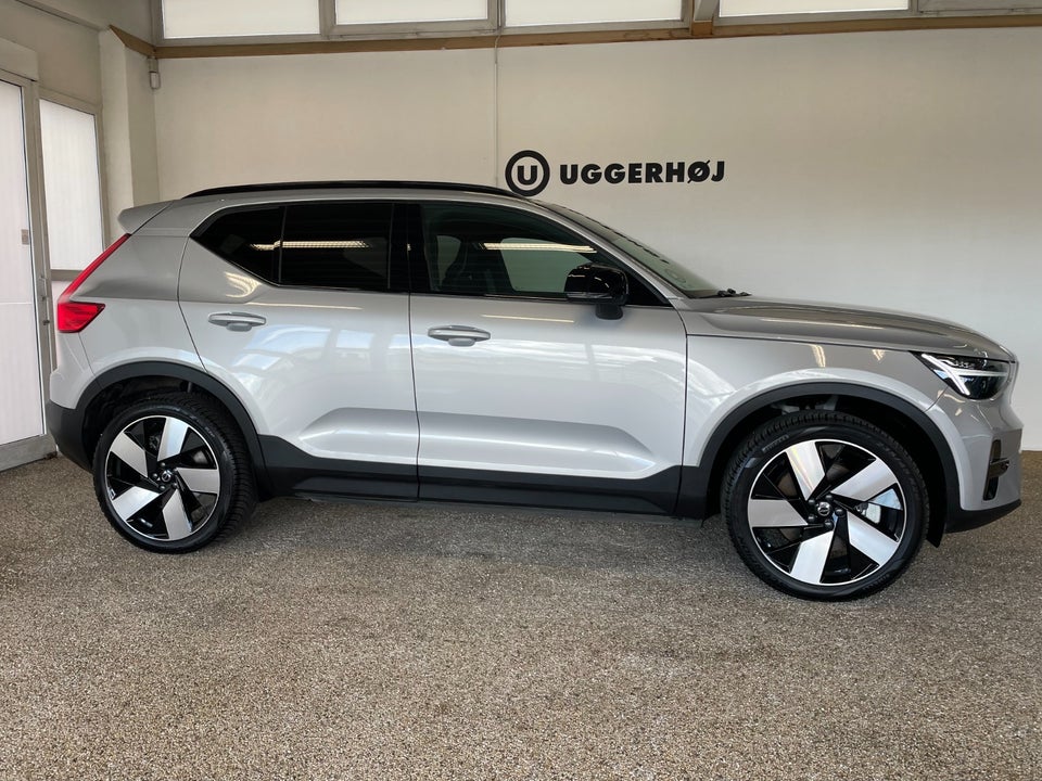 Volvo XC40 ReCharge Extended Range Plus 5d