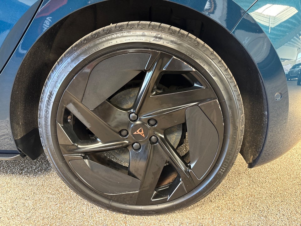 Cupra Born 77 e-Boost Dinamica Pack 5d