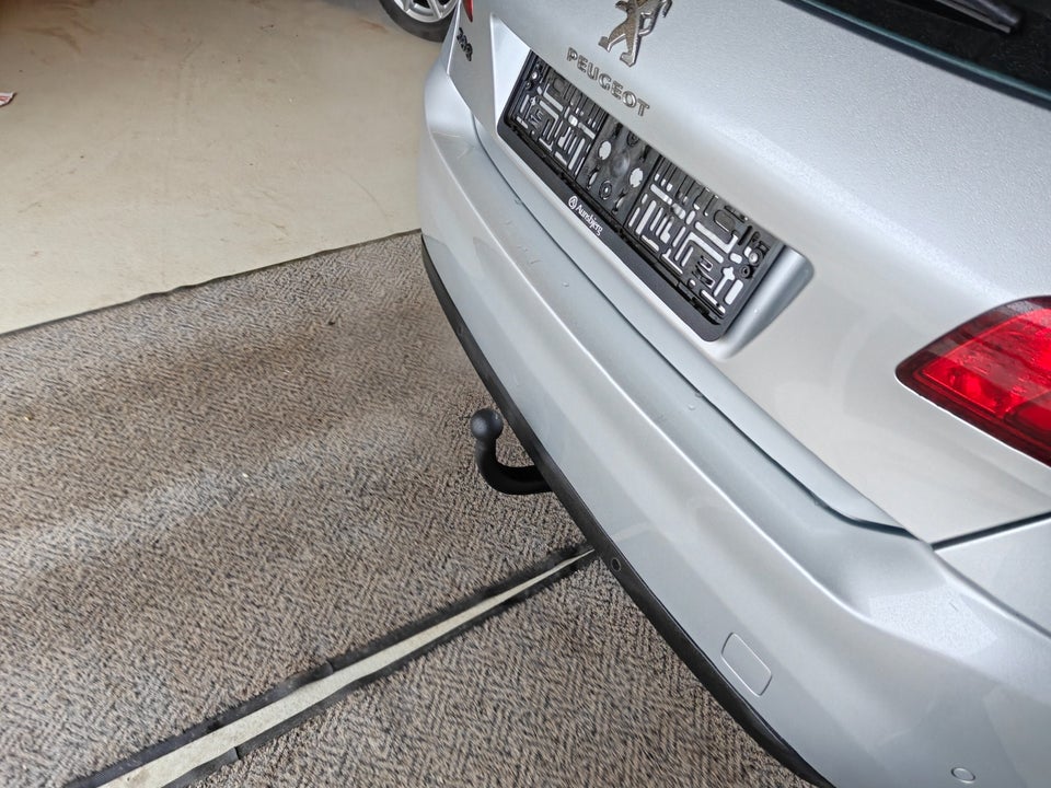 Peugeot 308 1,6 THP 125 Allure 5d