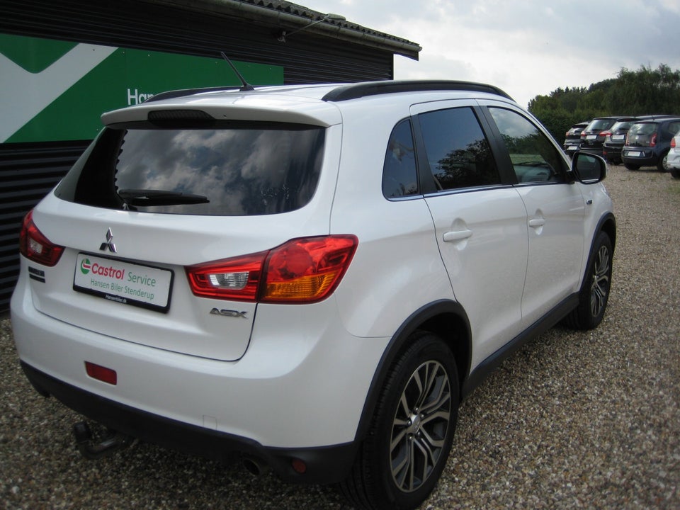 Mitsubishi ASX 1,6 Invite 5d