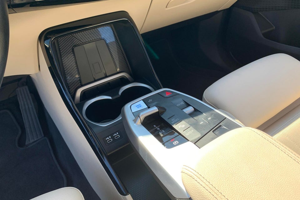 BMW iX1 xDrive30 5d