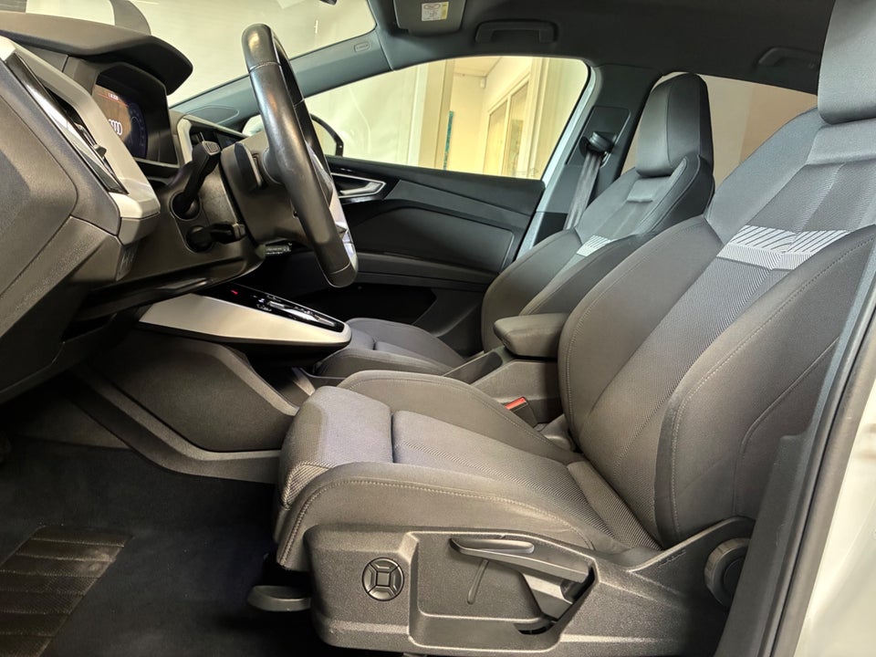 Audi Q4 e-tron 40 Advanced 5d