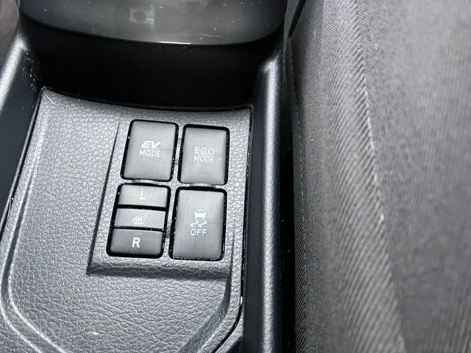 Toyota Yaris 1,5 Hybrid H1 e-CVT 5d