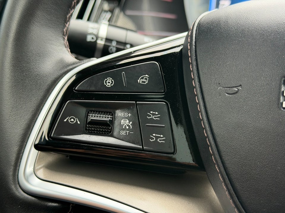 BYD Tang 109 Flagship AWD 7prs 5d