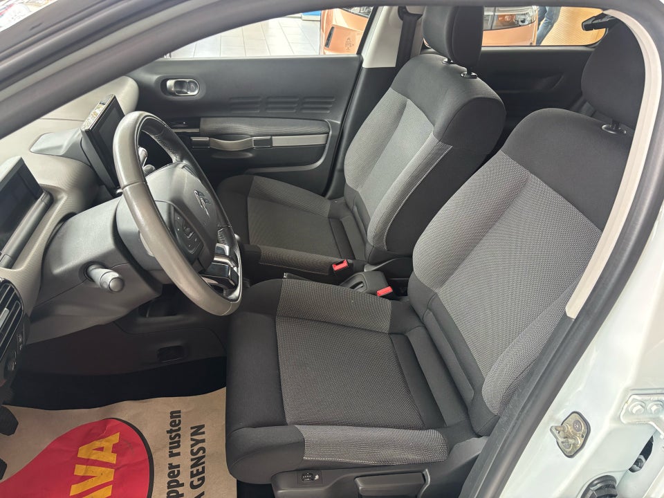 Citroën C4 Cactus 1,6 BlueHDi 100 Cool Comfort 5d