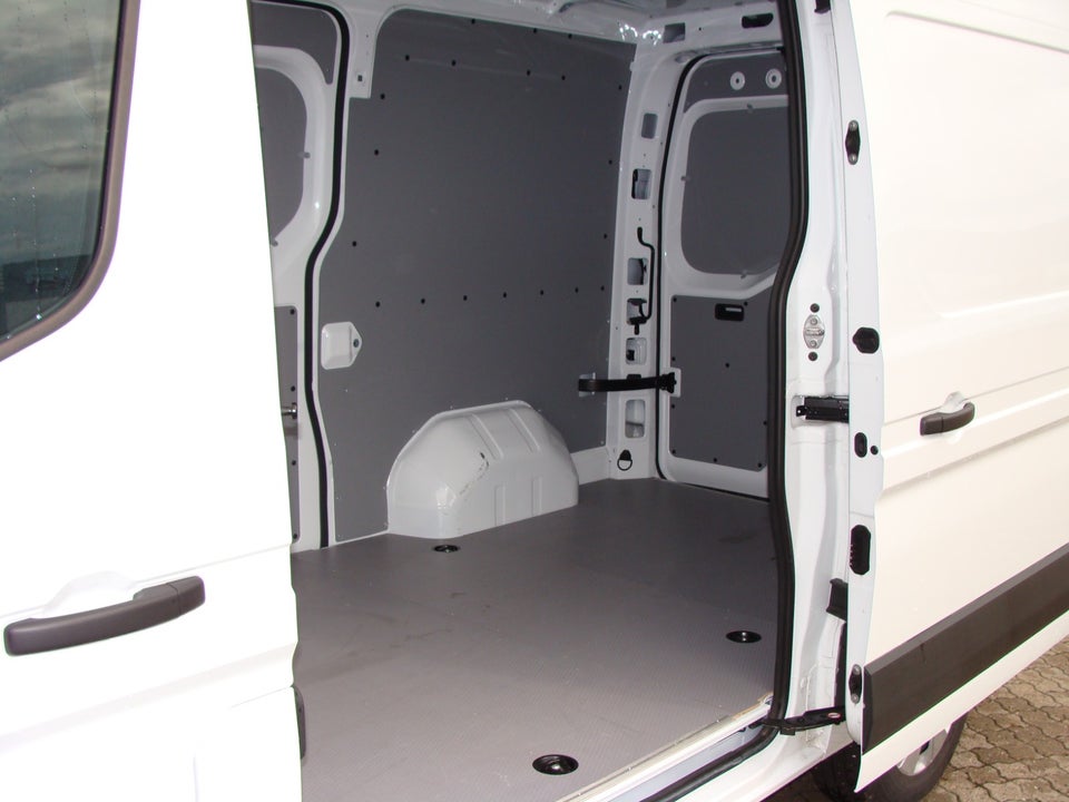 Nissan Interstar 2,0 dCi 170 L2H2 Tekna aut. Van
