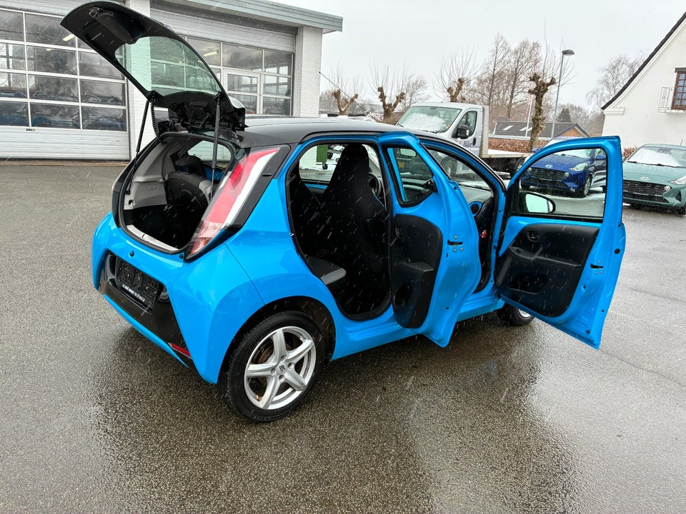 Toyota Aygo 1,0 VVT-i x-cite 5d