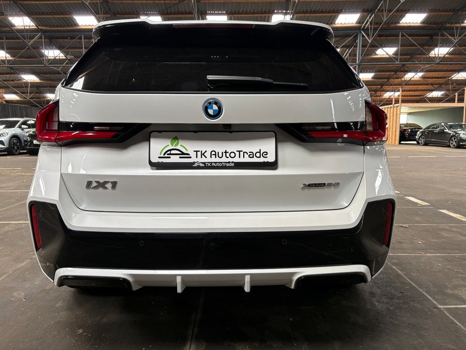 BMW iX1 xDrive30 M-Sport 5d