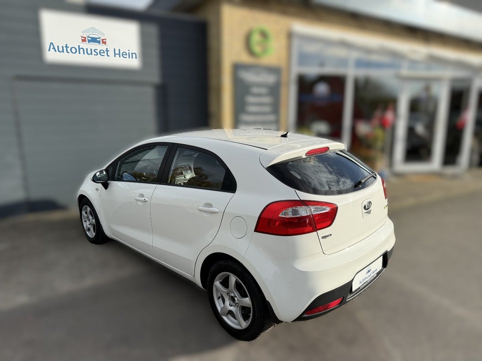 Kia Rio 1,2 CVVT Style+ 5d