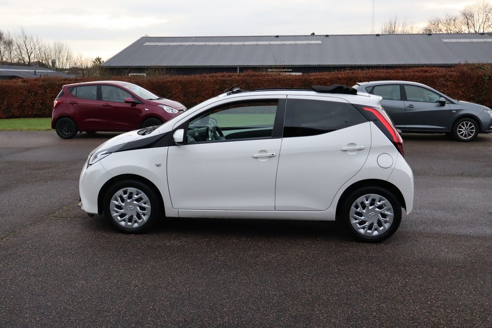 Toyota Aygo 1,0 VVT-i x-clusiv x-shift 5d