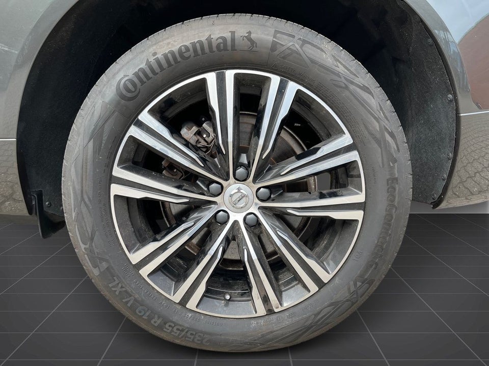 Volvo XC60 2,0 T6 ReCharge Inscription aut. AWD 5d