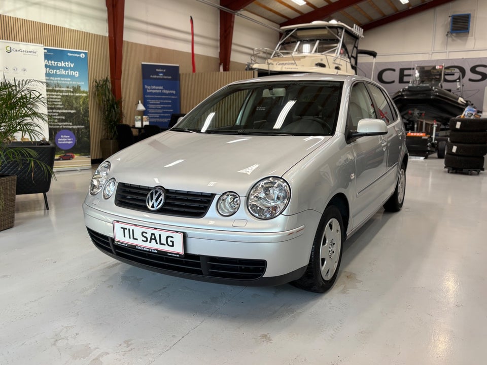 VW Polo 1,4 16V Basic 5d