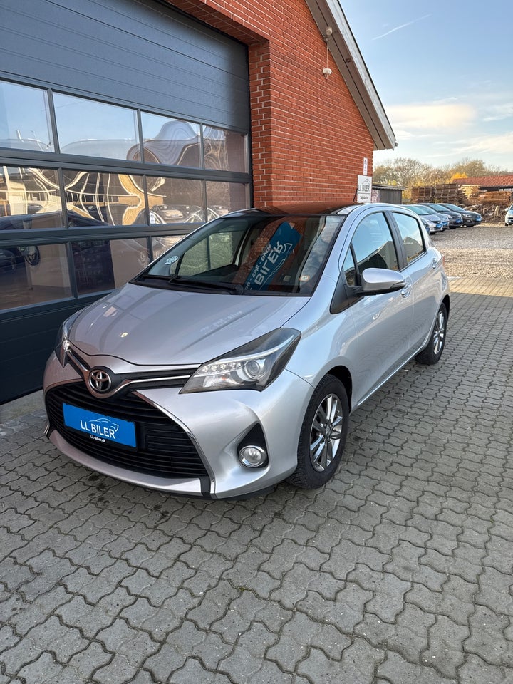 Toyota Yaris 1,3 VVT-i Skyview 5d