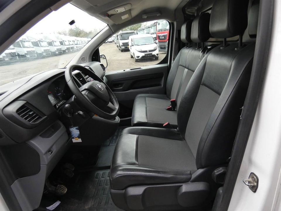 Toyota ProAce 1,6 D 95 Medium Base 5d