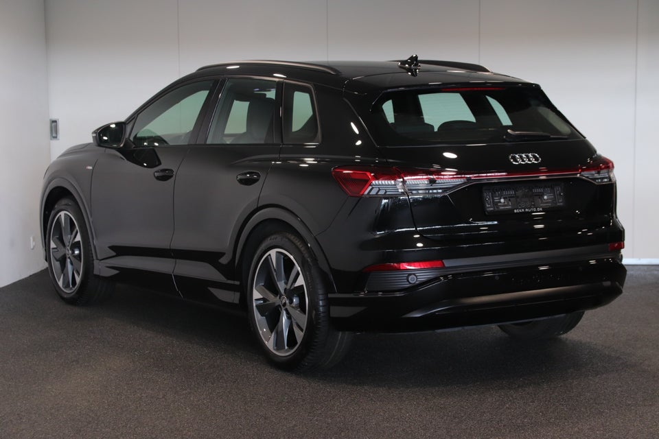 Audi Q4 e-tron 40 S-line 5d