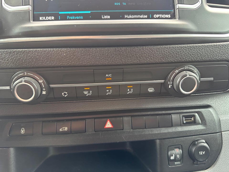 Peugeot e-Expert 75 L2 Plus Van