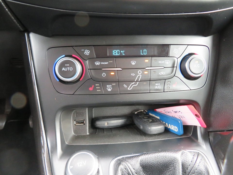 Ford Focus 1,0 SCTi 125 Titanium stc. 5d
