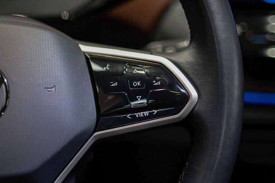 VW ID.4 77 Pro Performance Tech 5d