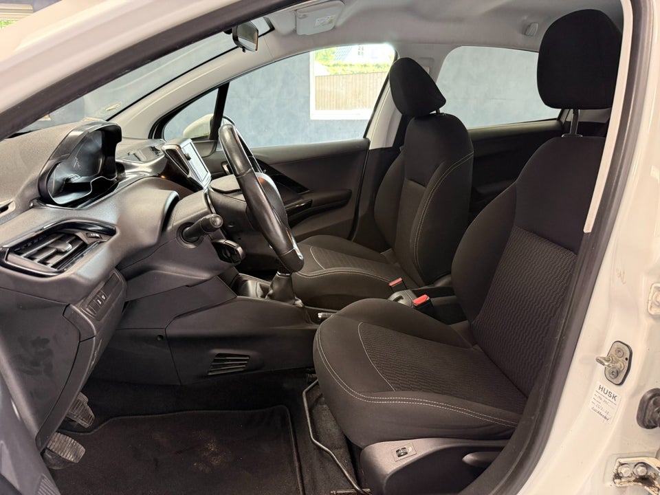 Peugeot 208 1,6 BlueHDi 100 Active 5d
