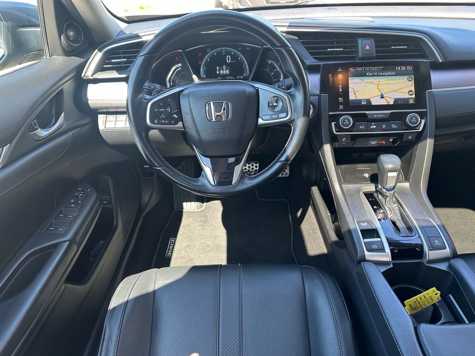 Honda Civic 1,5 VTEC Turbo Executive CVT 5d